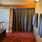 Le Remarquable, Voland Dağ evi *